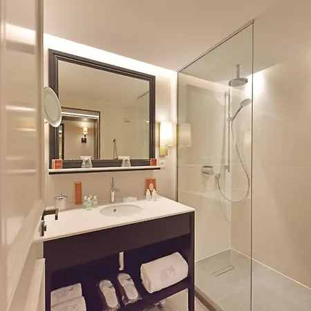 Chateau Saint-jean, Relais & Chateaux Hotel 5*