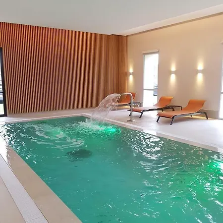 Chateau Saint-jean, Relais & Chateaux Hotel Montlucon
