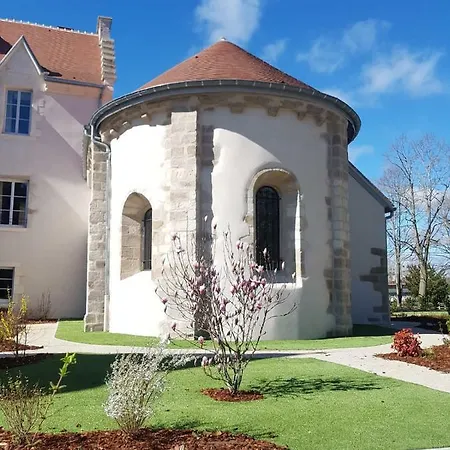 Hotel Chateau Saint-jean, Relais & Chateaux Montlucon