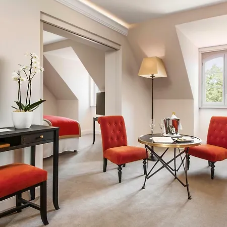 Chateau Saint-jean, Relais & Chateaux Hotel Montlucon